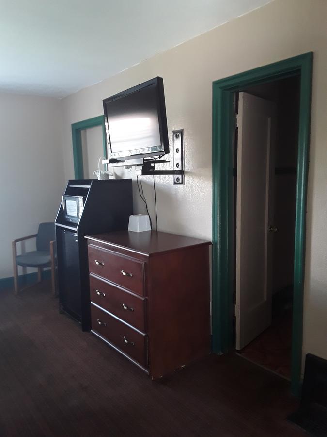 Eddy'S Motel Butte Ngoại thất bức ảnh