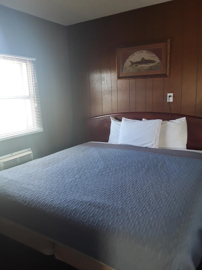 Eddy'S Motel Butte Ngoại thất bức ảnh