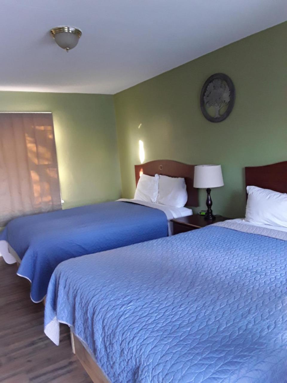 Eddy'S Motel Butte Ngoại thất bức ảnh
